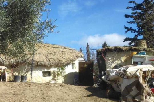 Το παράπηγμα - σπίτι της πολύτεκνης οικογένειας στο Ξυλόκαστρο